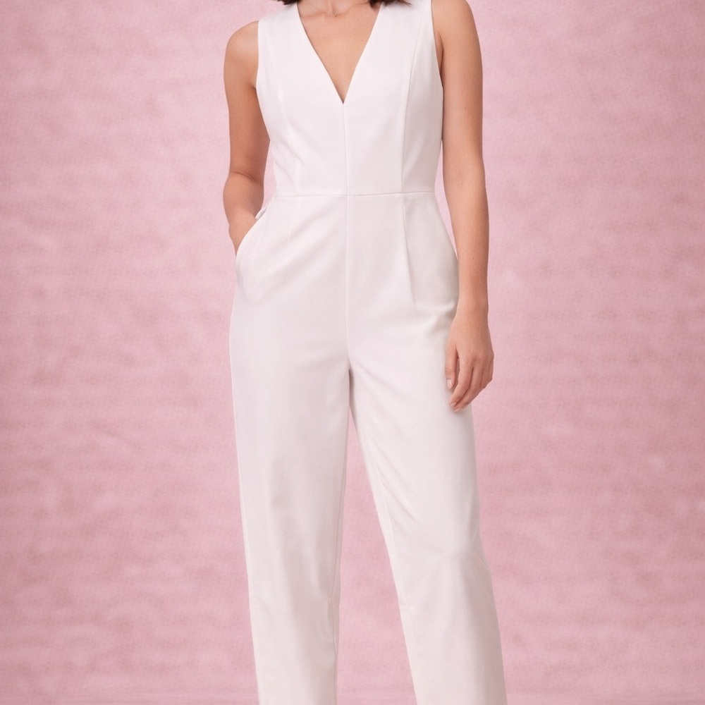 Sleeveless White V-Neck Jumpsuit with Pockets